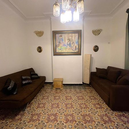 Appartement Dans Immeuble Haussmanien Algiers Exterior foto