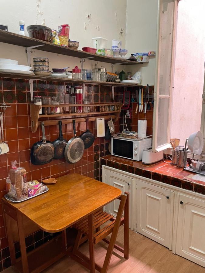 Appartement Dans Immeuble Haussmanien Algiers Exterior foto
