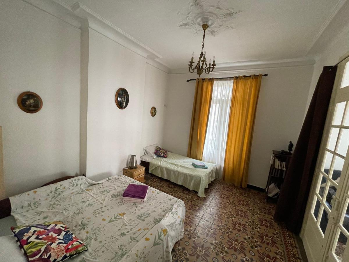 Appartement Dans Immeuble Haussmanien Algiers Exterior foto