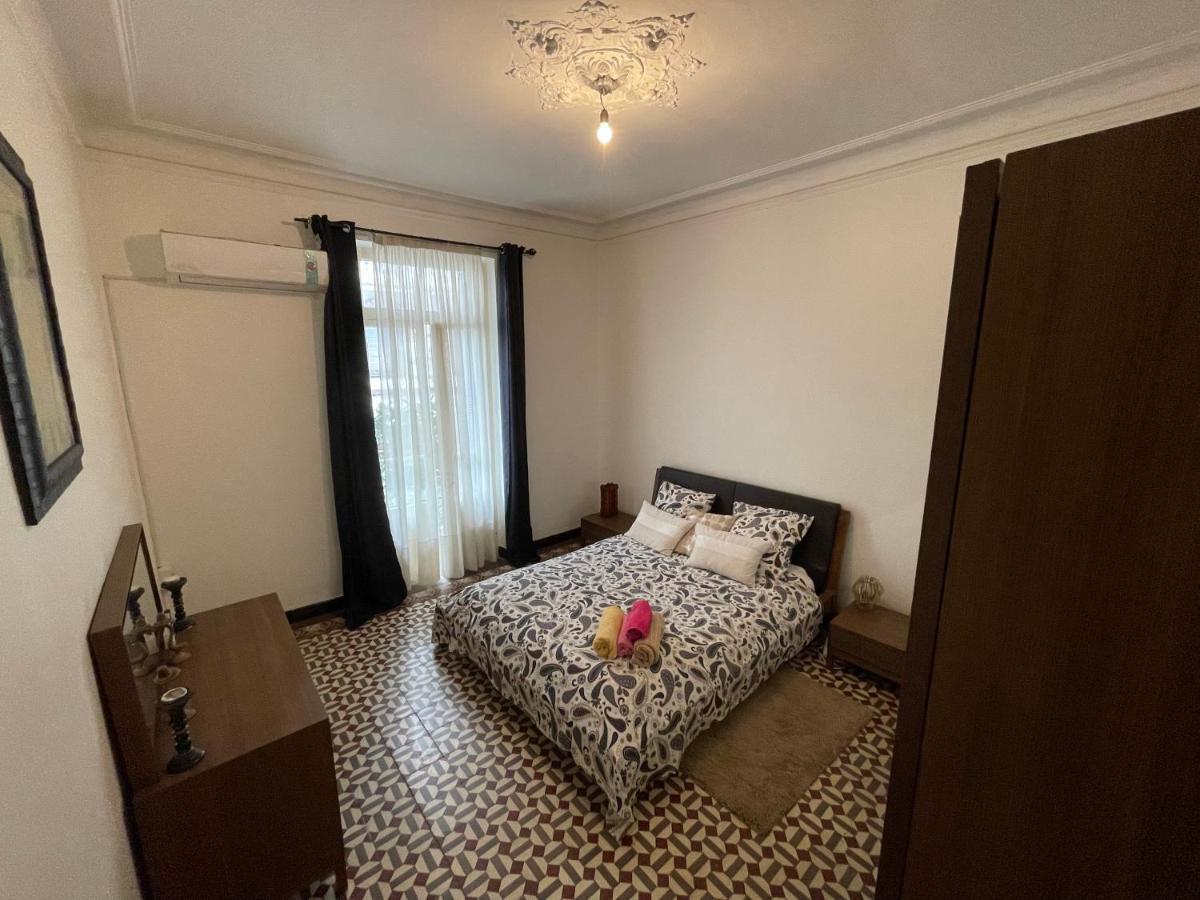 Appartement Dans Immeuble Haussmanien Algiers Exterior foto