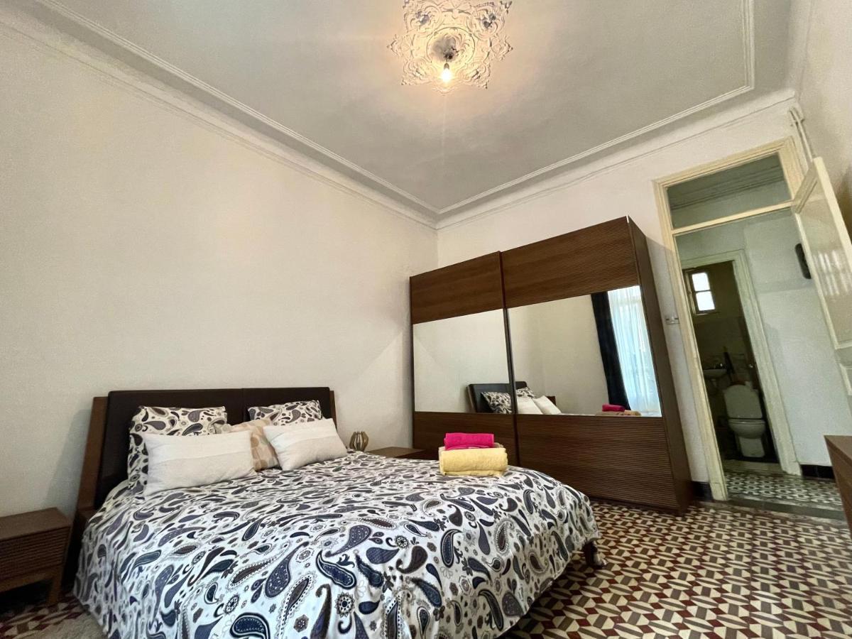 Appartement Dans Immeuble Haussmanien Algiers Exterior foto