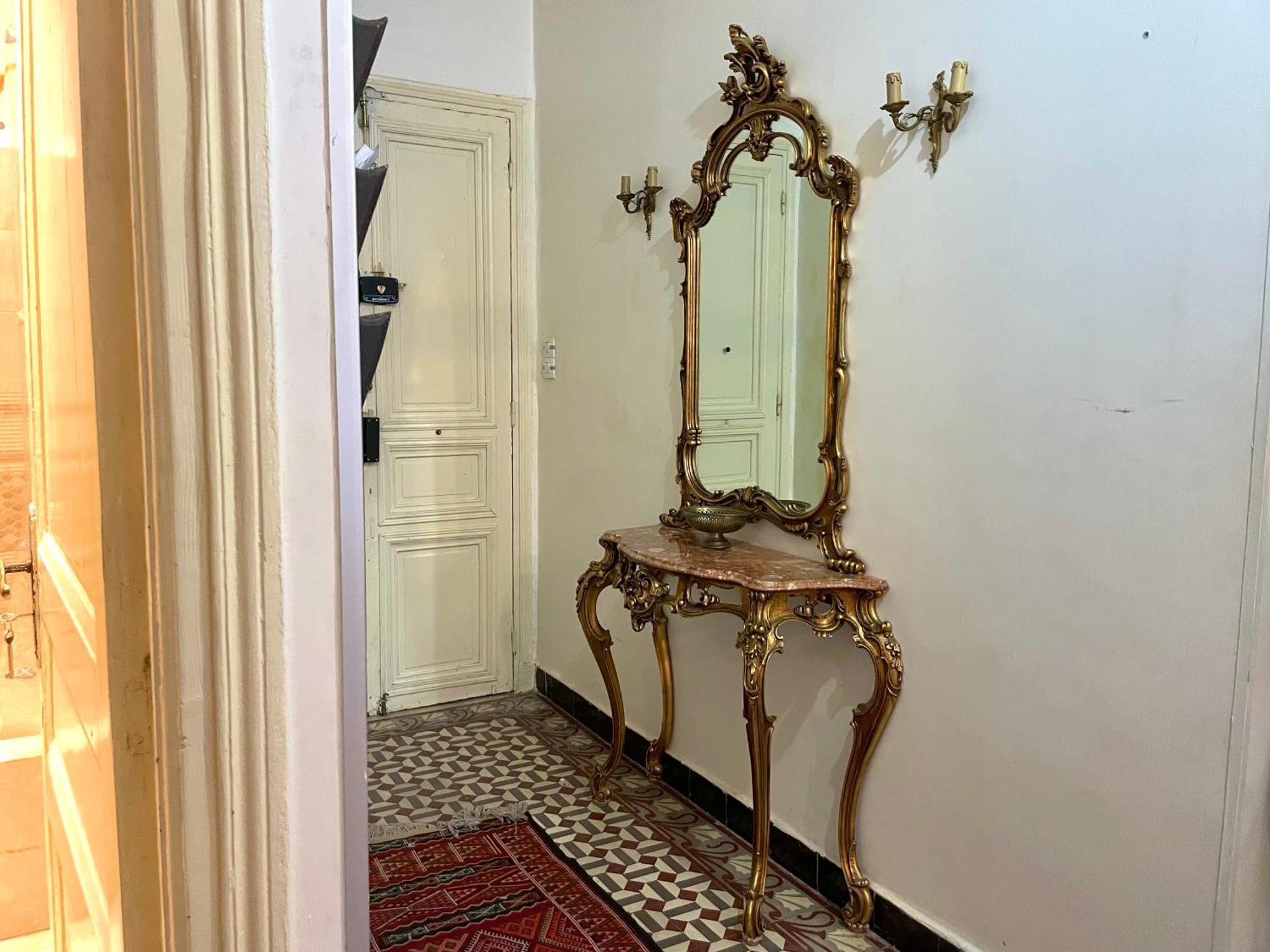 Appartement Dans Immeuble Haussmanien Algiers Exterior foto