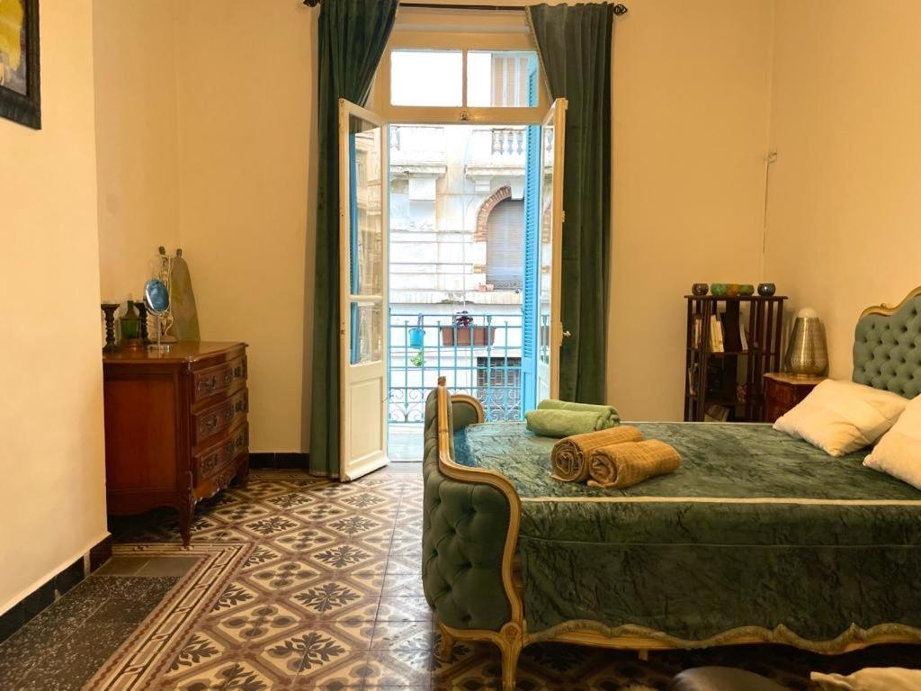 Appartement Dans Immeuble Haussmanien Algiers Exterior foto